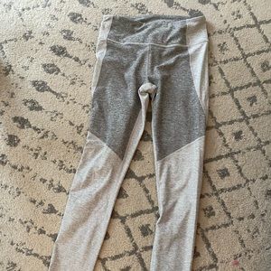 Outdoor voices two tone leggings